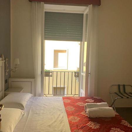 Notti Sull'Adige Hotel Verona Bagian luar foto