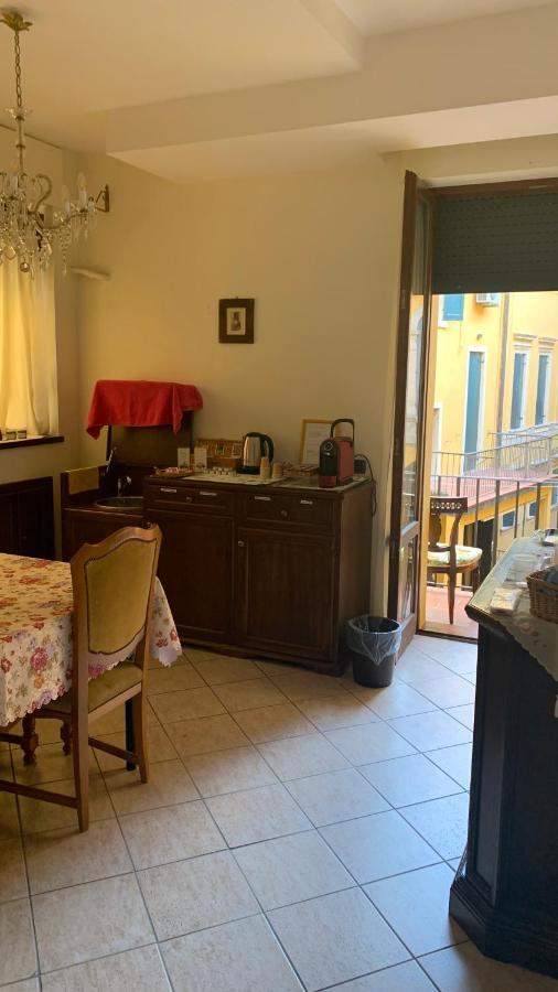 Notti Sull'Adige Hotel Verona Bagian luar foto
