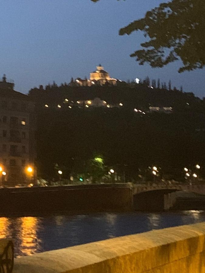 Notti Sull'Adige Hotel Verona Bagian luar foto