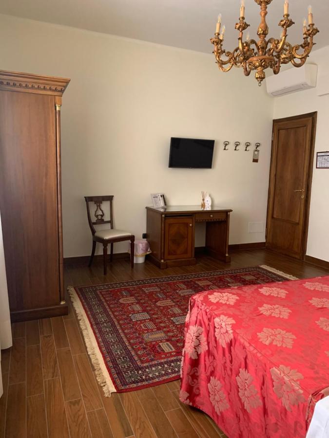 Notti Sull'Adige Hotel Verona Bagian luar foto