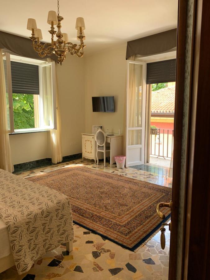Notti Sull'Adige Hotel Verona Bagian luar foto