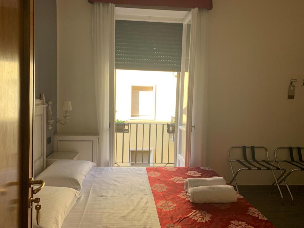 Notti Sull'Adige Hotel Verona Bagian luar foto