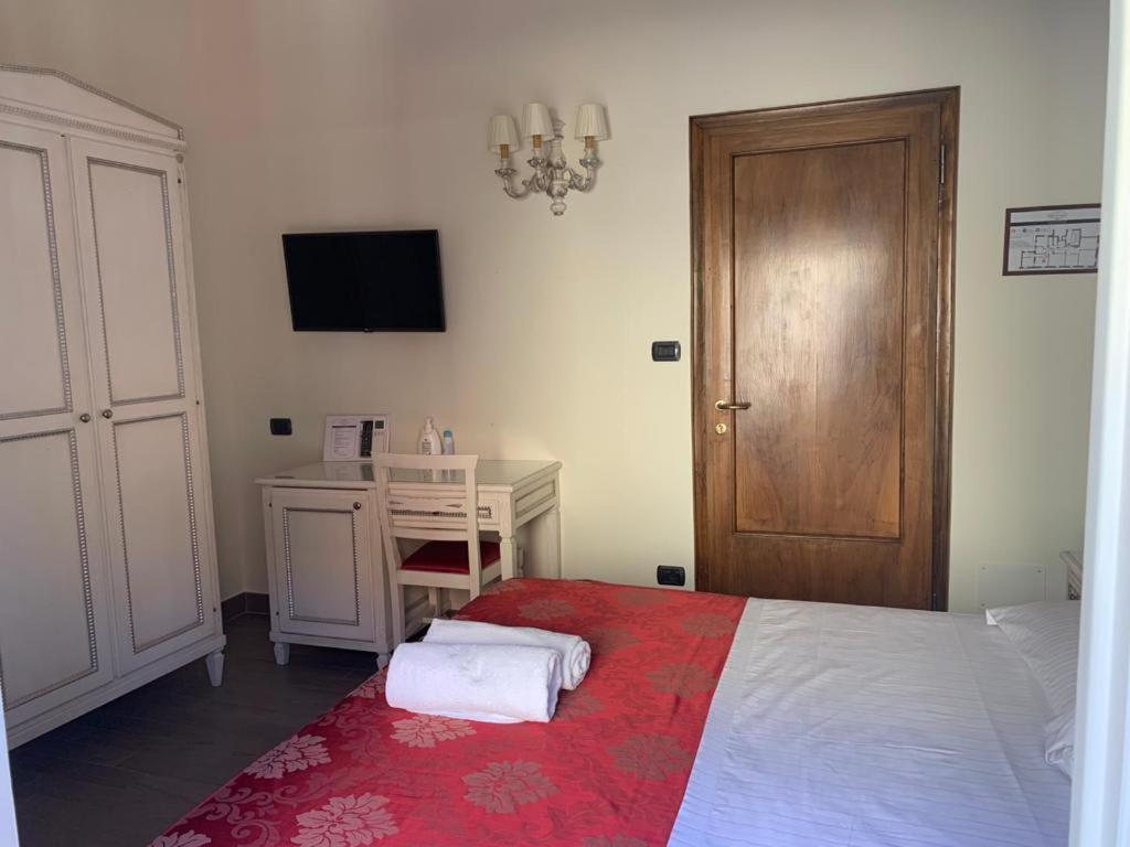 Notti Sull'Adige Hotel Verona Bagian luar foto