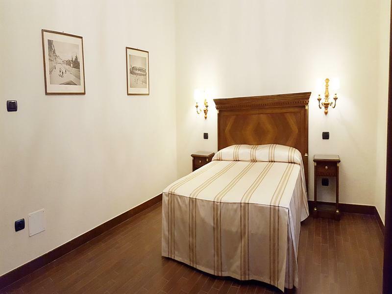 Notti Sull'Adige Hotel Verona Bagian luar foto